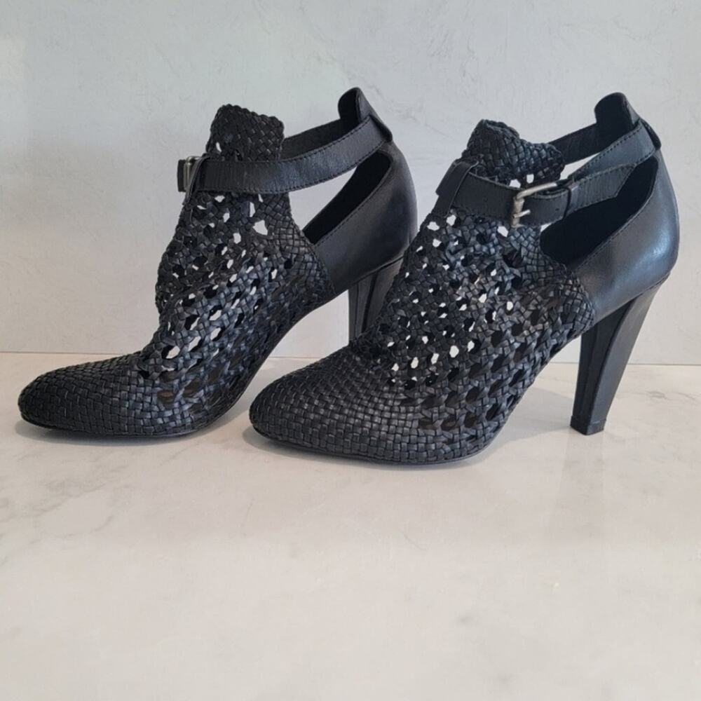 Joie Conga Booties Heels Woven Leather Stacked Heel black perforated size 7.5